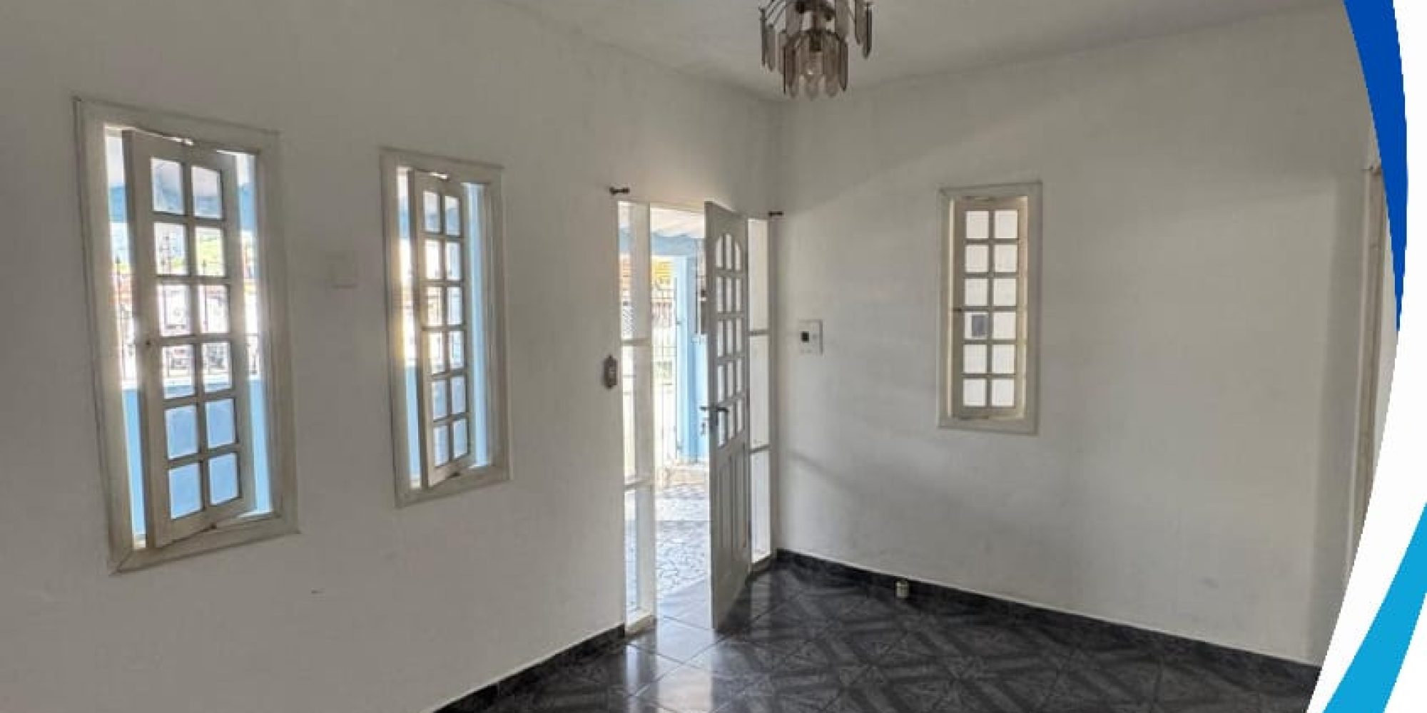 WhatsApp Image 2025-10-18 at 14.47.06